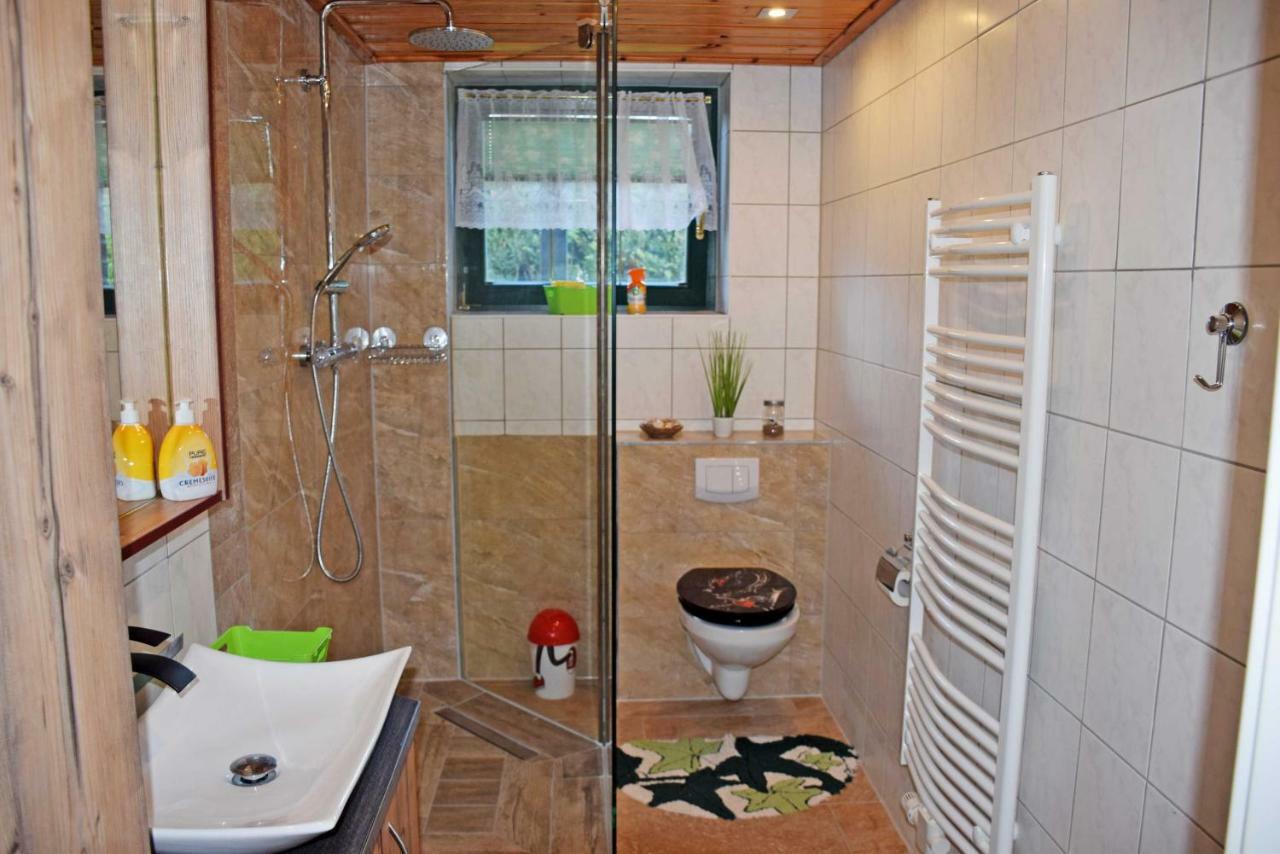 Ferienwohnung Zudar Auf Ruegen Екстер'єр фото
