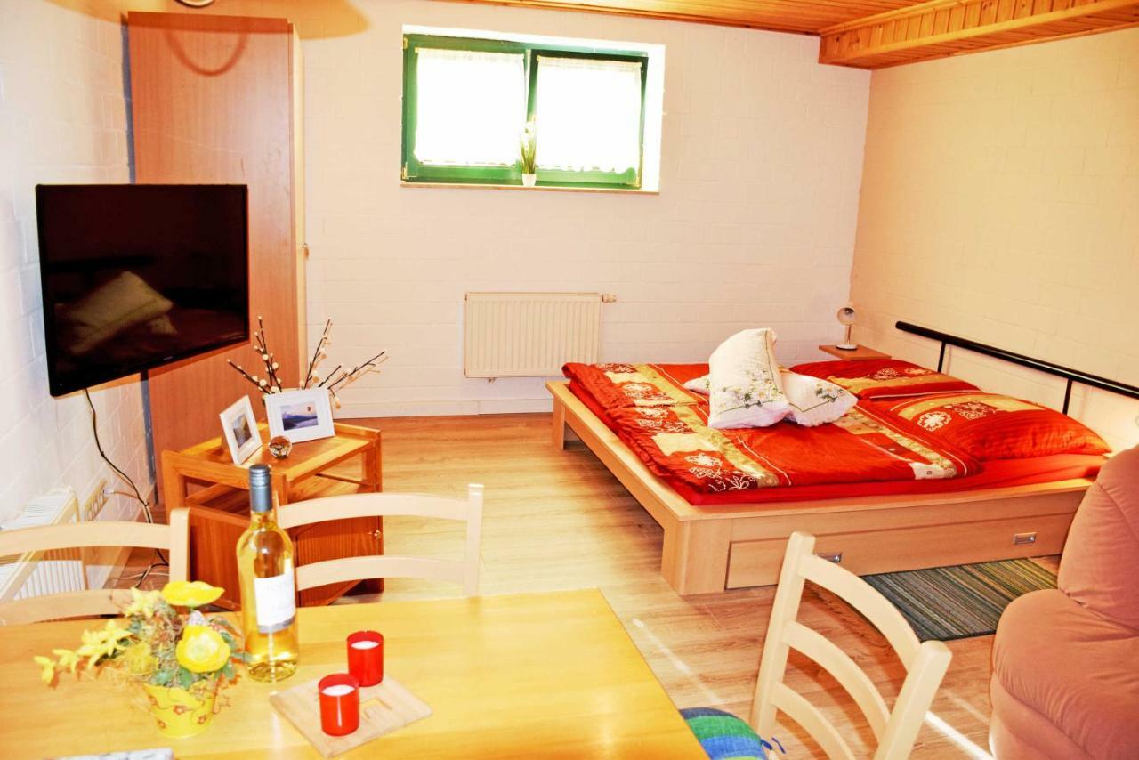 Ferienwohnung Zudar Auf Ruegen Екстер'єр фото